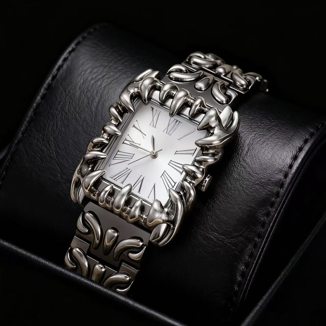 Orologio Claw
