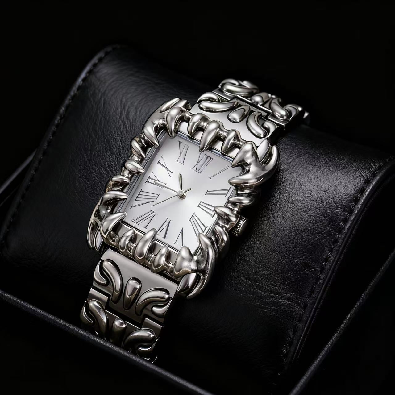 Orologio Claw
